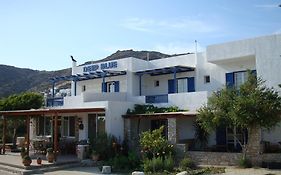 Deep Blue Rooms & Apartments
